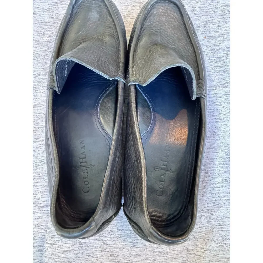 COLE HAAN Men's Black leather shoes, size 10. Loafers/Driving Mocs